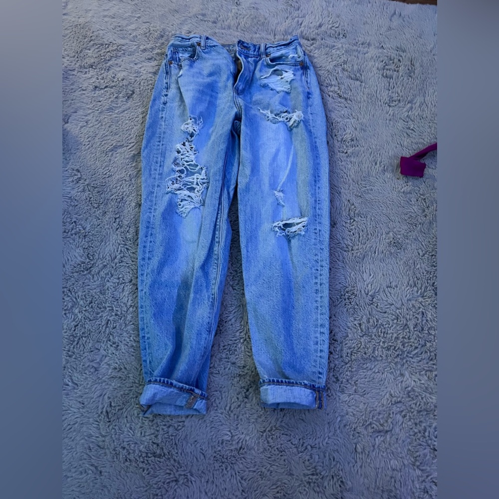 American Eagle Mom Jeans